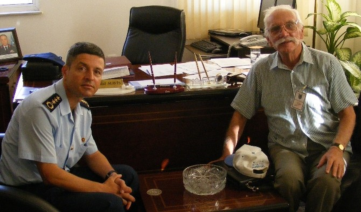 Kuğular İlk Komutanını Kaybetti