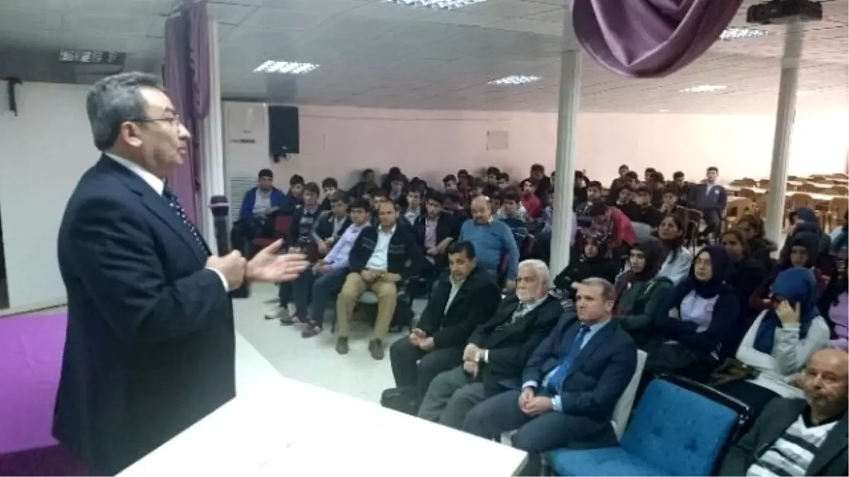 Manavgat Müftüsü, İmam Hatip Lisesi Öğrencileri ile Bir Araya Geldi