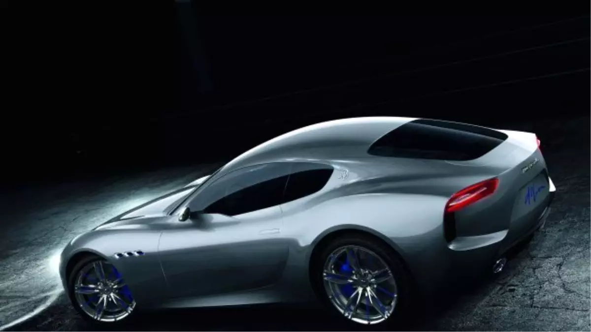 Maserati Alfieri\'ye 2014\'ün En İyi Konsept Otomobili Ödülü!