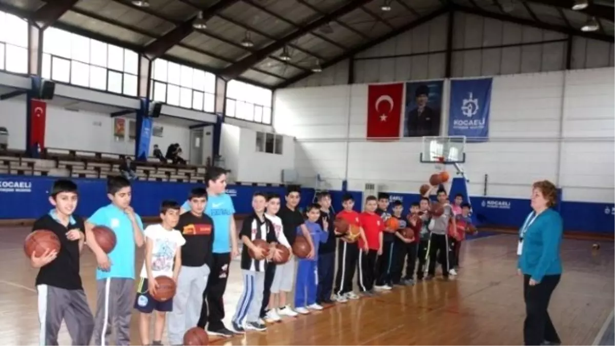 Spor Okullarında Eğitim Devam Ediyor