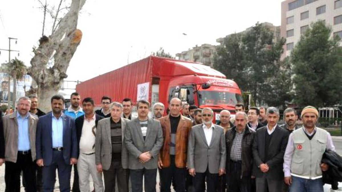Adıyaman\'dan Suriye\'ye 3 Tır Yardım