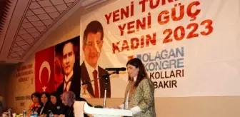 AK Parti Kadın Kongresi 8 Mart Kutlamasına Dönüştü