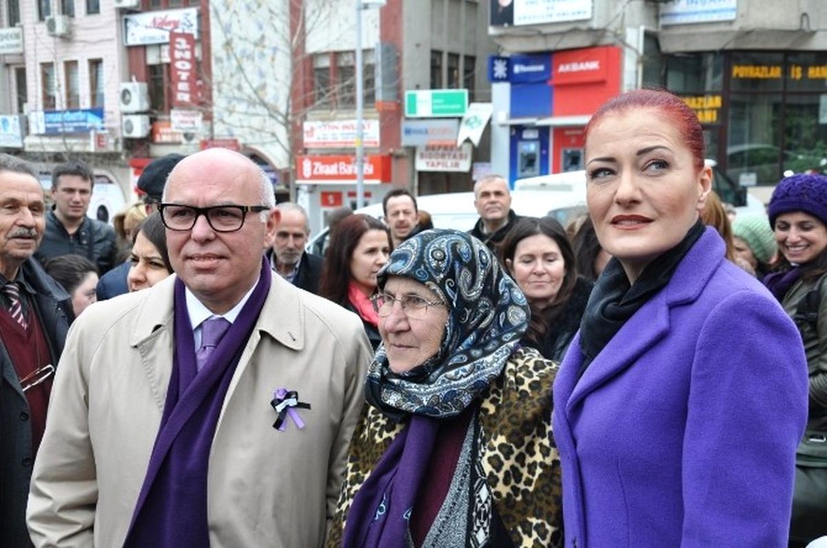 Candan Erçetin: "Kadına Yönelik Şiddetin Çözümü Kadınların Elinde"