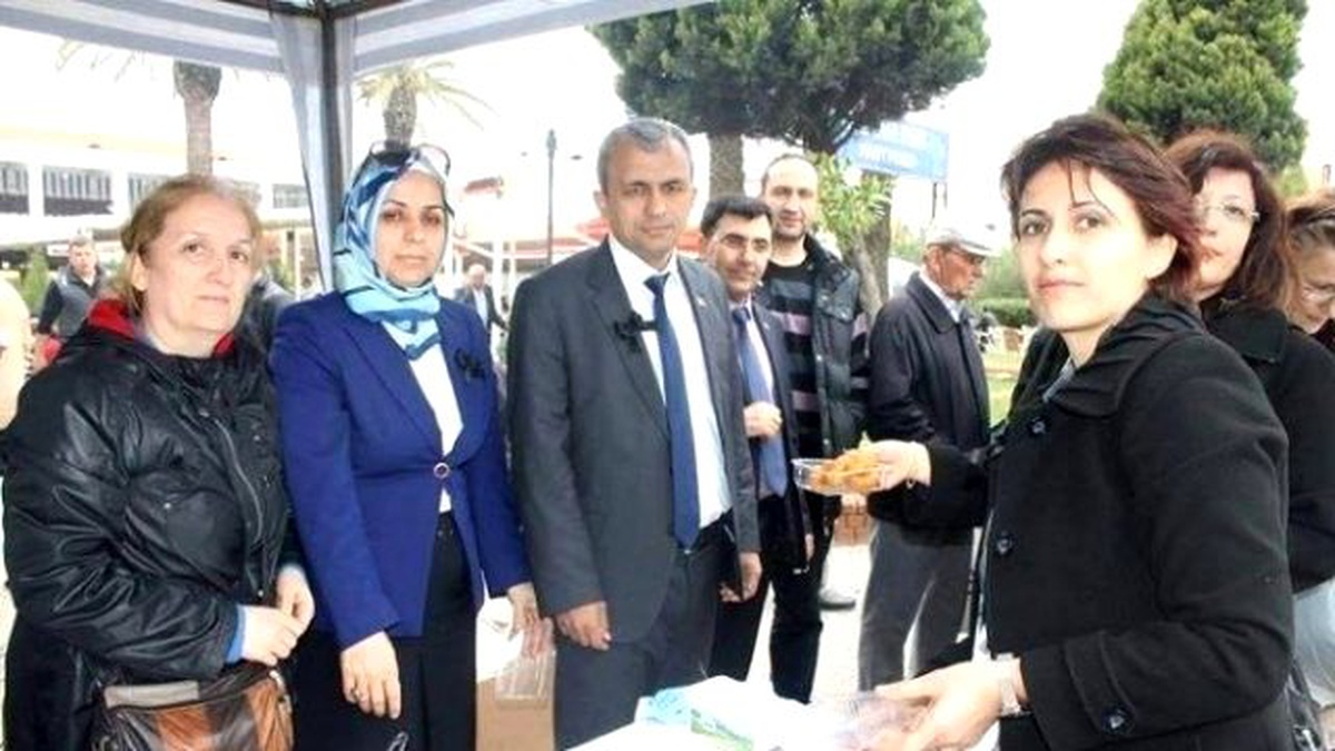 Eğitimciler Birliği Sendikası\'ndan Lokmalı Kutlama