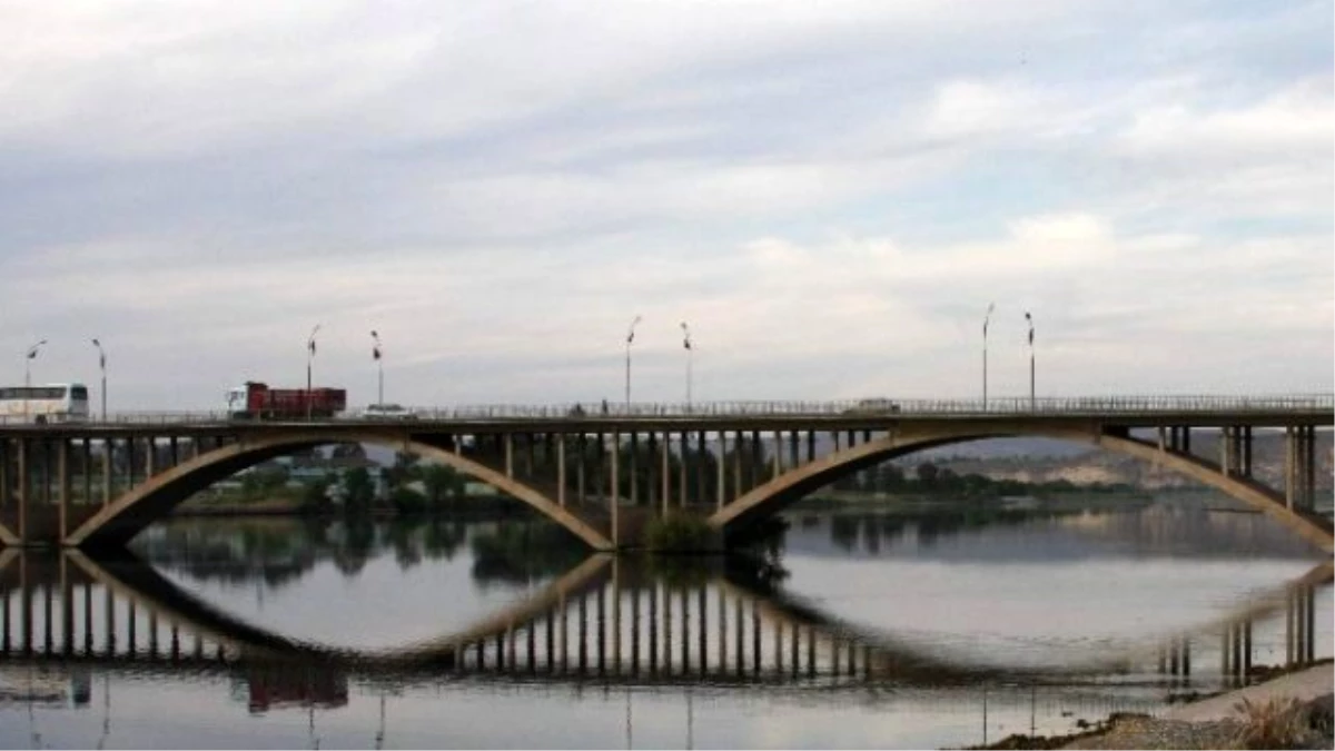 Fırat Akacak Şanlıurfa Kazanacak