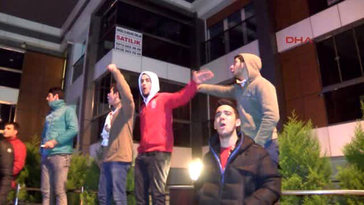 Galatasaray Kafilesi Florya Tesisleri\'nde