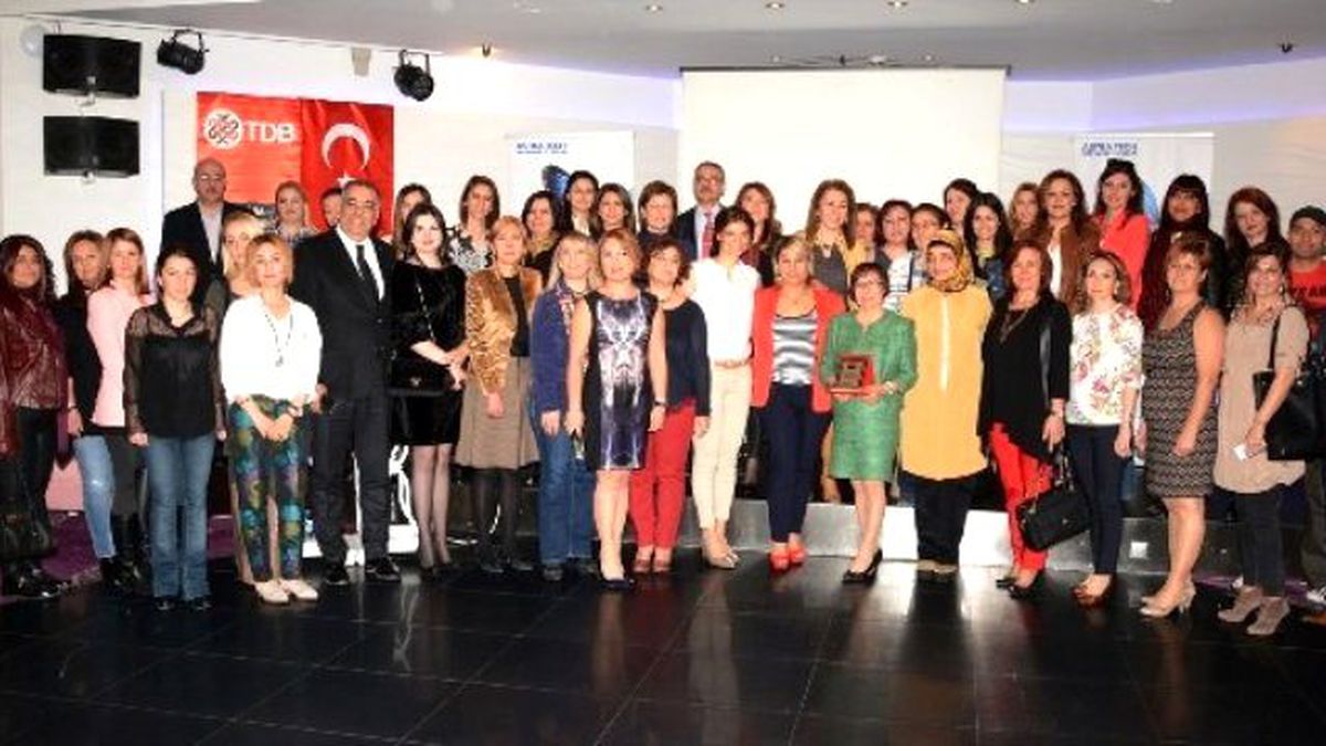 Herşeye Rağmen Kadın Olmak" Konuşuldu