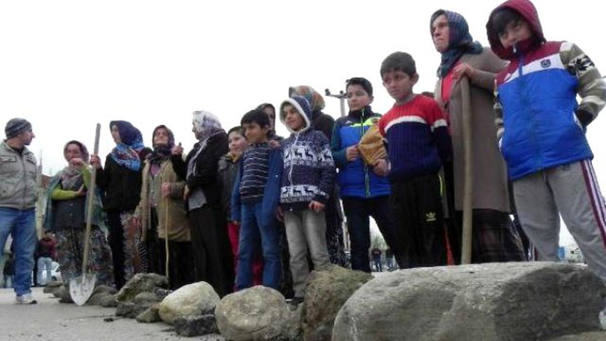 Kamulaştırma Bedeli Ödenmeyince Çevreyolunu Trafiğe Kapattılar
