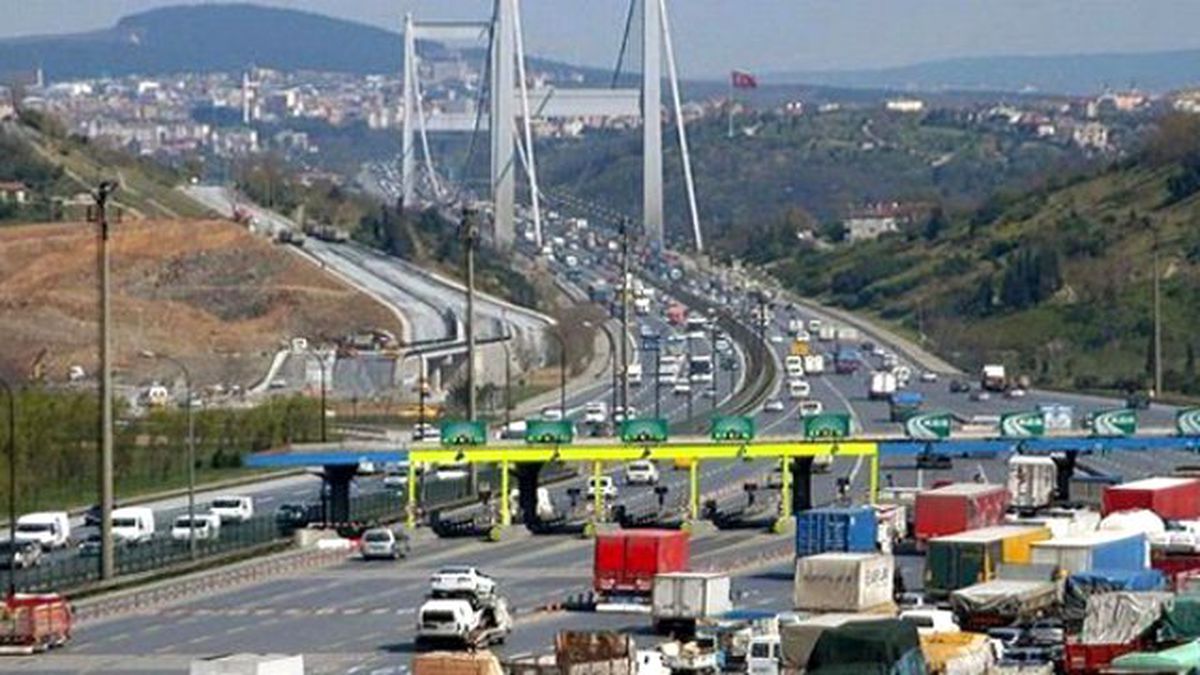 Köprü ve Otoyol Geçiş Ücretlerine 2015'te Zam Yok