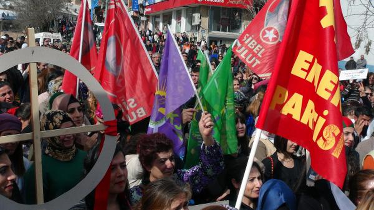 Leyla Zana\'dan, Erdoğan\'a Dolaylı Başkanlık Desteği