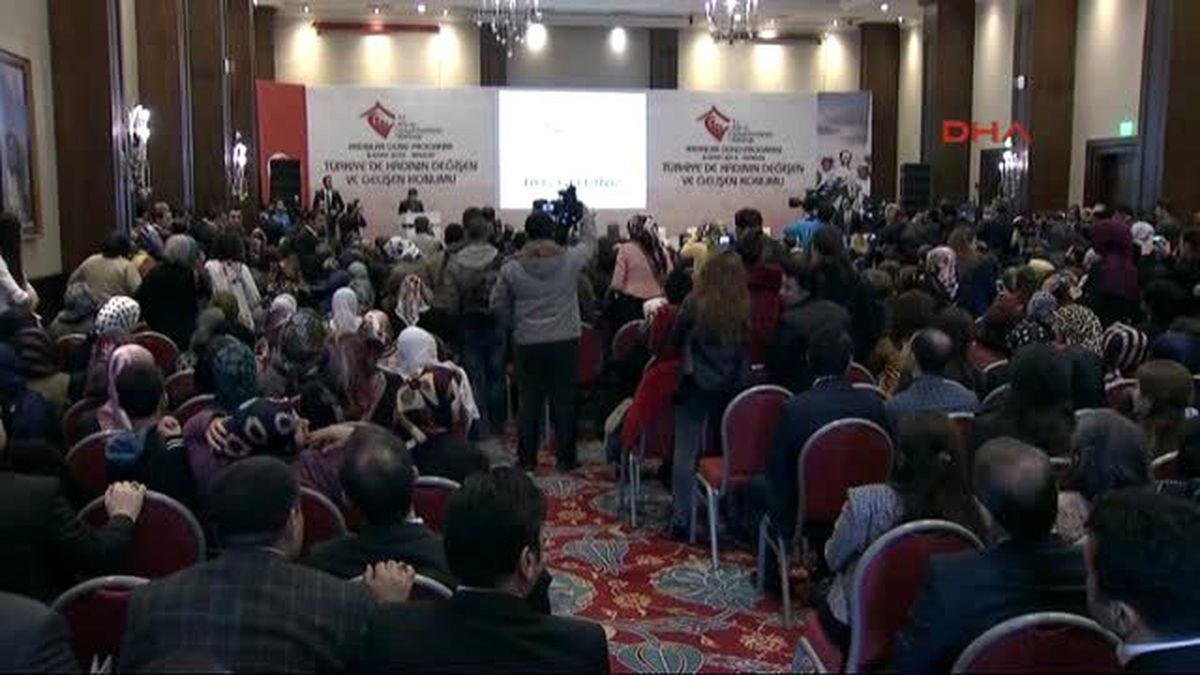 Mardin - Başbakan Davutoğlu Türkiye?de Kadının Değişen ve Gelişen Konumu Panelinde Konuştu 1