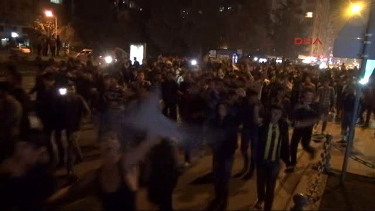 Şanlıurfa\'da Derbi Kutlaması