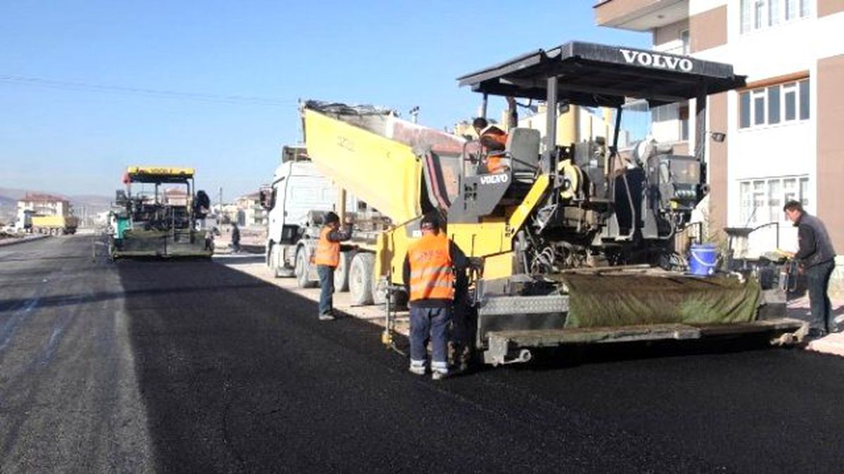 Selçuklu Belediyesi\'nin Alt Yapıda Hedefi 40 Milyon Parke