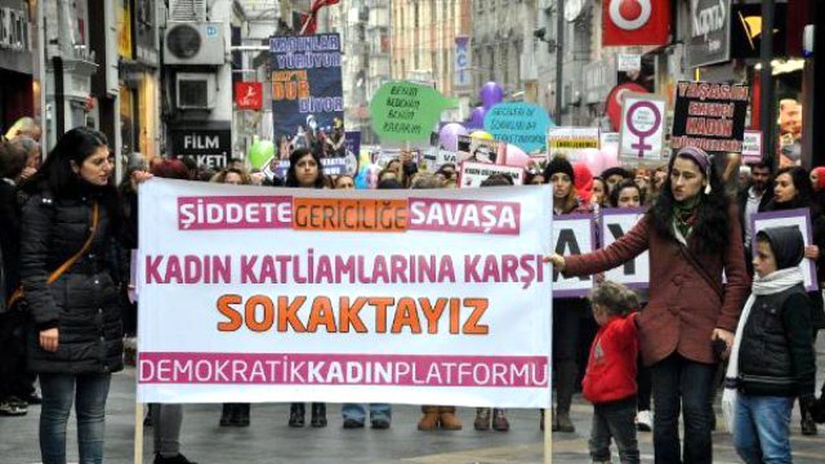 Trabzon\'da Kadınlar Yürüdü