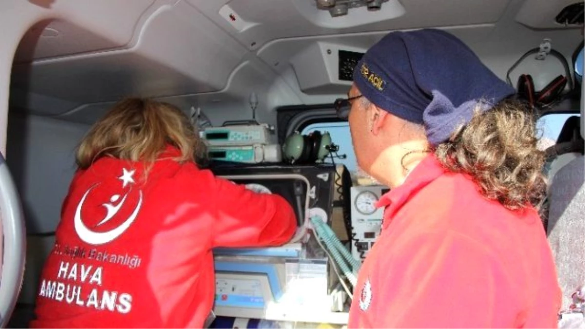 Ambulans Helikopter 22 Günlük Bebek İçin Havalandı