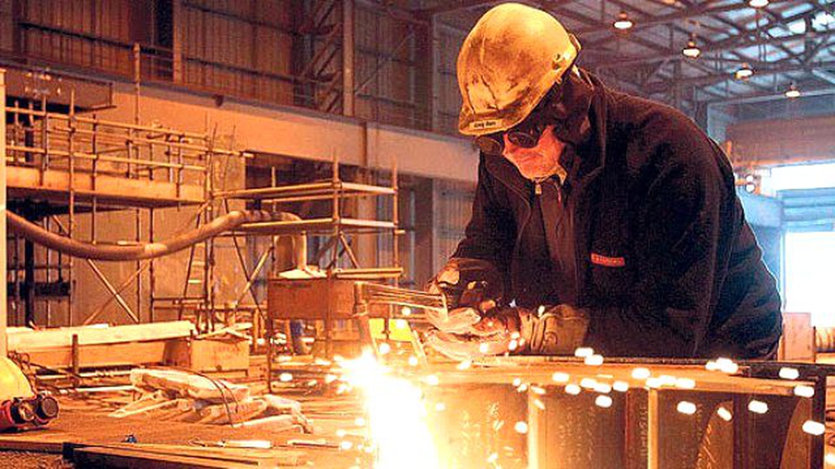 Sanayi Üretimi Aylık Yüzde 1.4, Yıllık Yüzde 2.2 Azaldı (2)