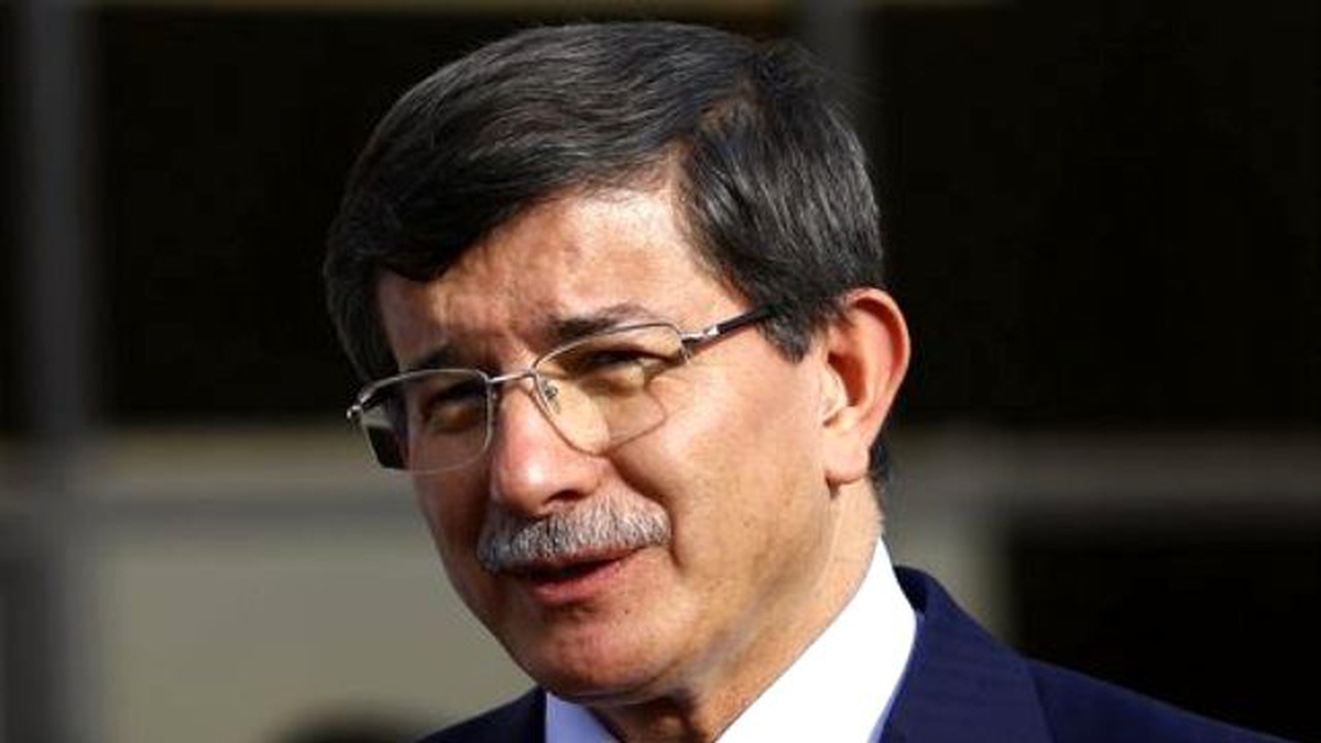 Sayın Başbakanım Hoş Geldiniz" Yazısı İstifa Ettirdi
