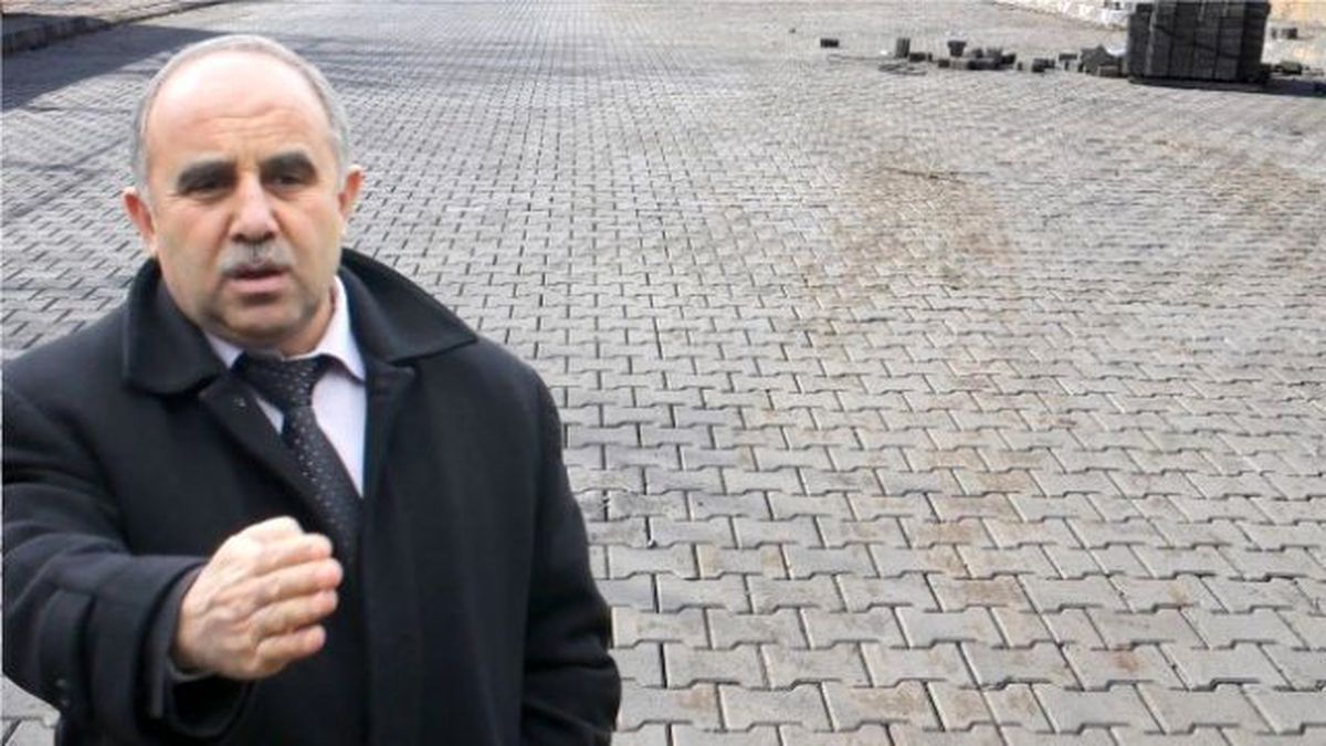 Başkan Akyol\'dan 30 Mahalleye Parke Taşı