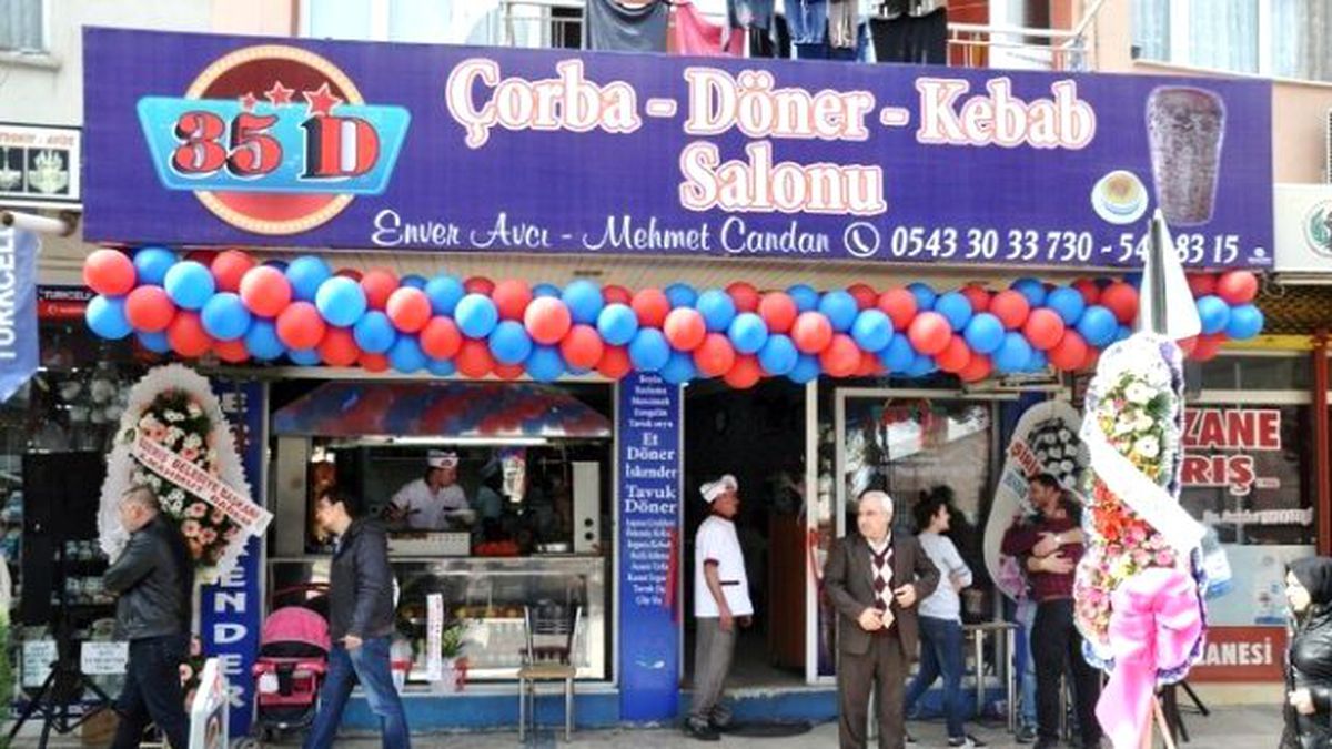 Başkan Mahmut Badem, İsmini Plakadan Alan Restoranı Açtı