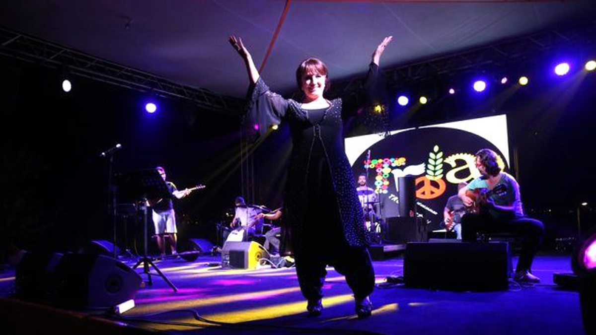 Beylikdüzü\'nde Yasemin Göksu Rüzgarı Esti