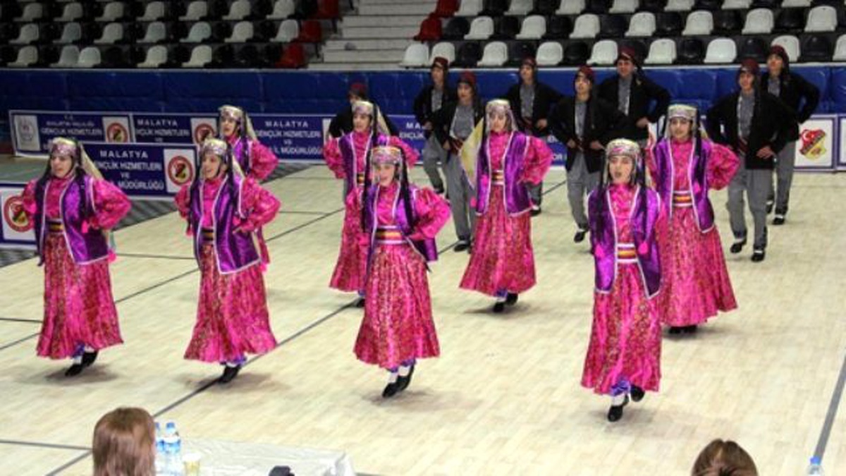 Burdur Kulüplerarası Halk Oyunları Yarışması
