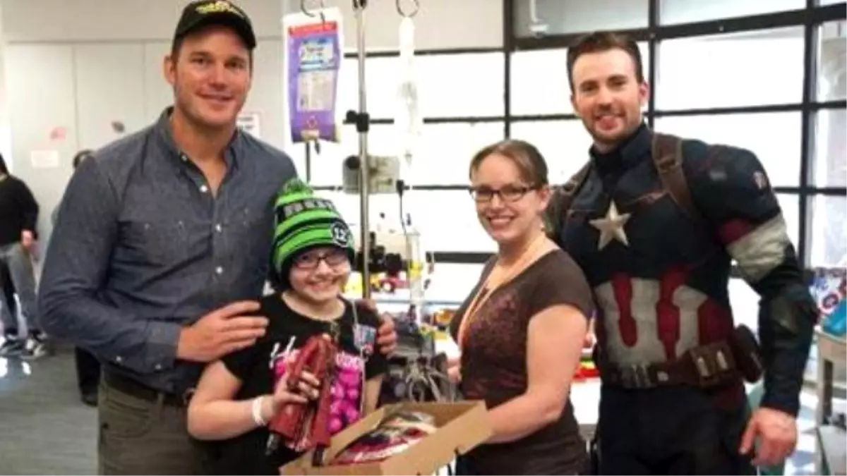 Chris Pratt And Chris Evans\' Make Super Bowl Bet Visit To Seattle Children\'s Hospital