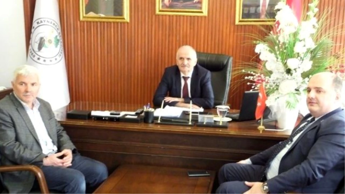 Cihan Saraç Başkan Zeynur Özel\'i Makamında Ziyaret Etti