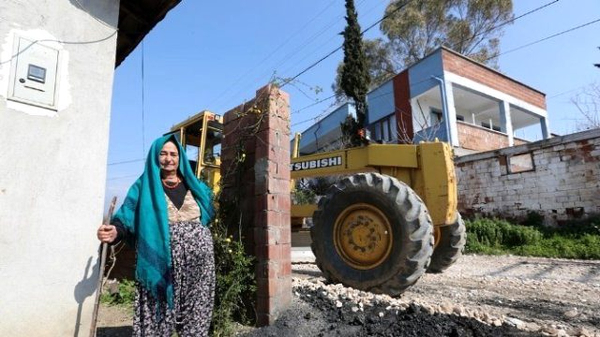 Efeler Belediyesi Vatandaşın Yol Sorununa Son Veriyor