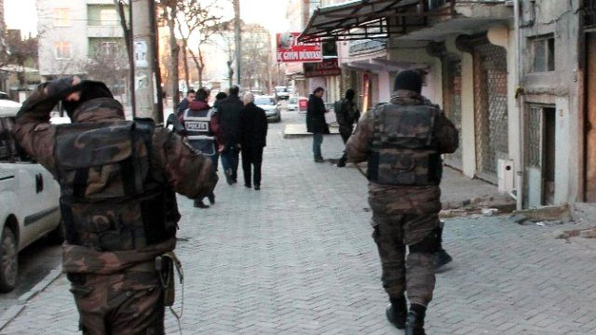 Elazığ\'daki Uyuşturucu Operasyonunda 11 Şüpheli Tutuklandı