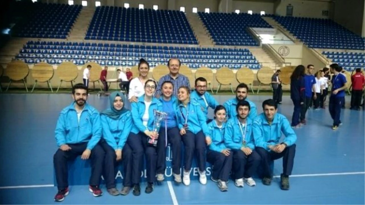 Erciyes Üniversitesi, Okçulukta Kupa ve Madalyaları Topladı