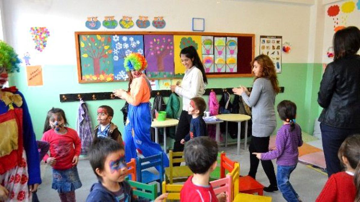 Gençler Minik Öğrencilerle Buluştu