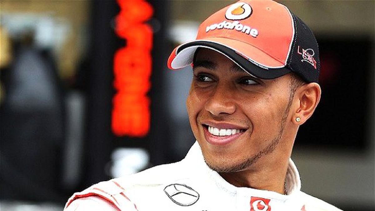 Hamilton: İtalyanlar Ferrari\'ye Gelmemi İstiyorlar