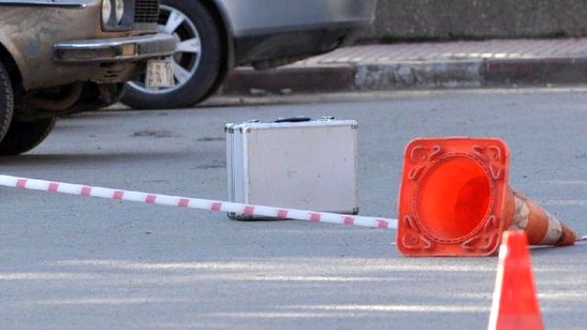 Sivas\'ta Hastane Otoparkında Şüpheli Çanta Paniği