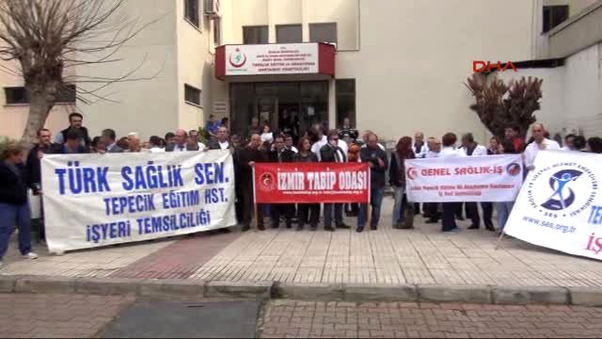 İzmir Sağlık Çalışanlarından 1 Günlük İş Bırakma Eylemine Çağrı