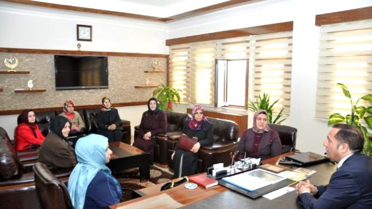 Kadın Kolları, Başkan Toltar\'ı Ziyaret Etti