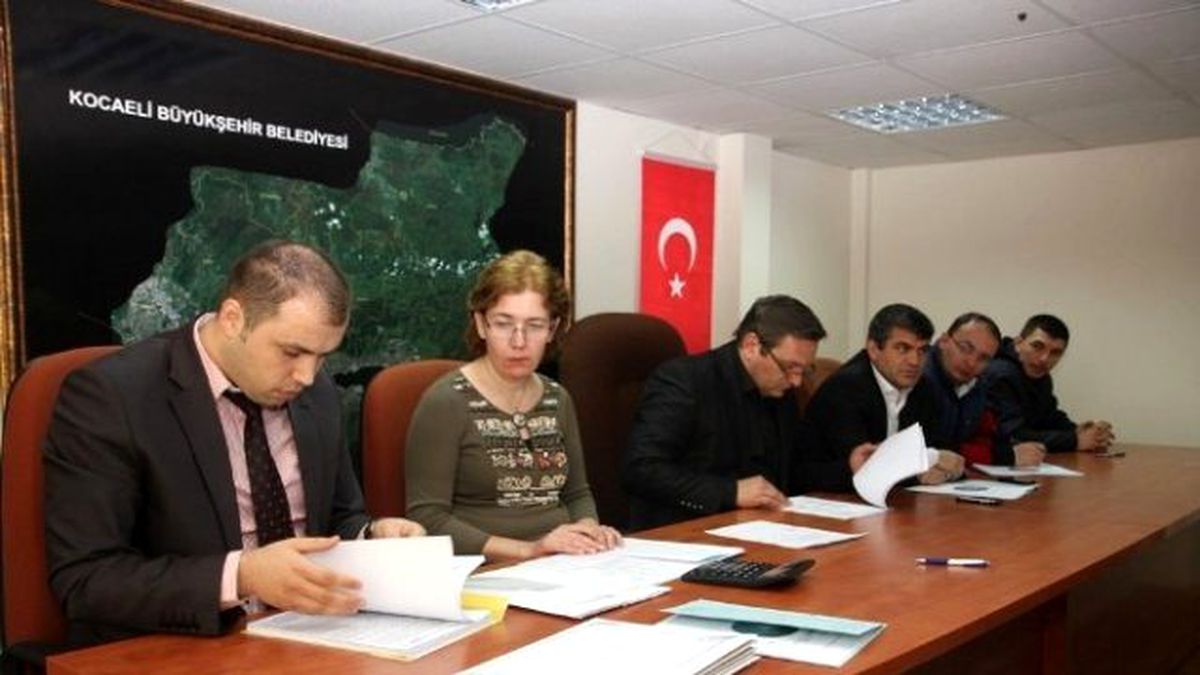 Kocaeli\'nde Yollar Onarılıyor