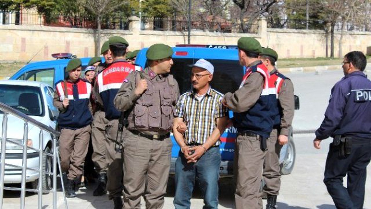 Köy Muhtarı ve Ağabeyini Öldüren Zanlı Tutuklandı