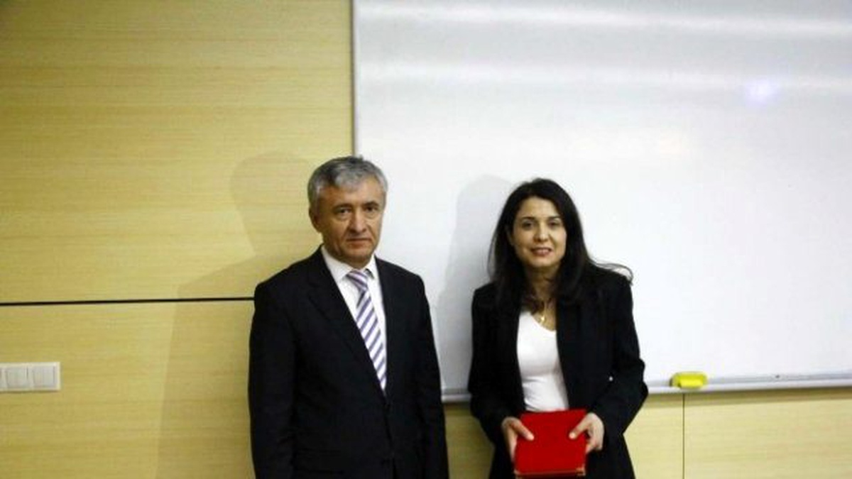 \'Küçük Canlıların Büyük Mucizesi\' Adlı Konferans SAÜ\'de Düzenlendi
