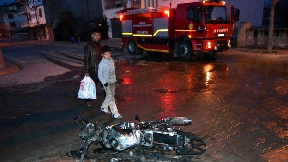 Kulu\'da Yanan Motosiklet Kullanılamaz Hale Geldi