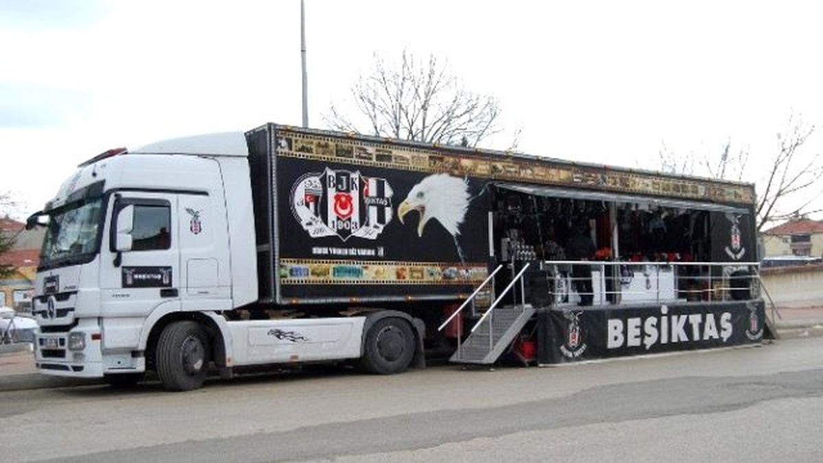 Malkara\'da Beşiktaş Tır\'ına Büyük İlgi