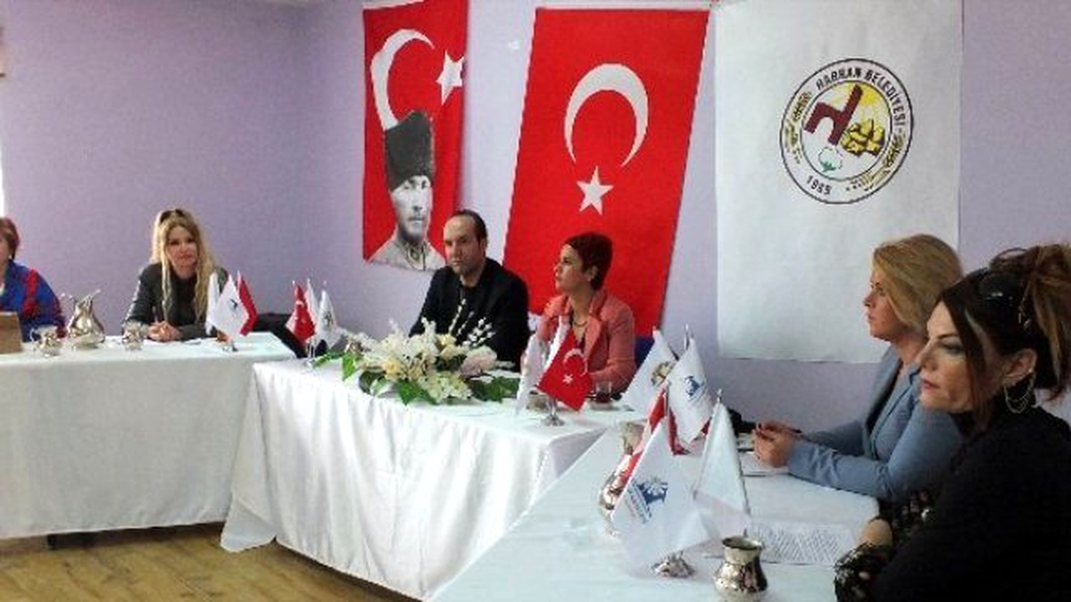 Medeniyetlerin Kadına Bakışı\' Harran\'da Masaya Yatırıldı