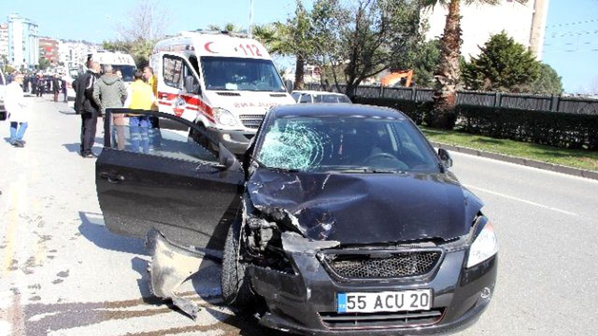 Otomobiline Binerken Kazada Öldü