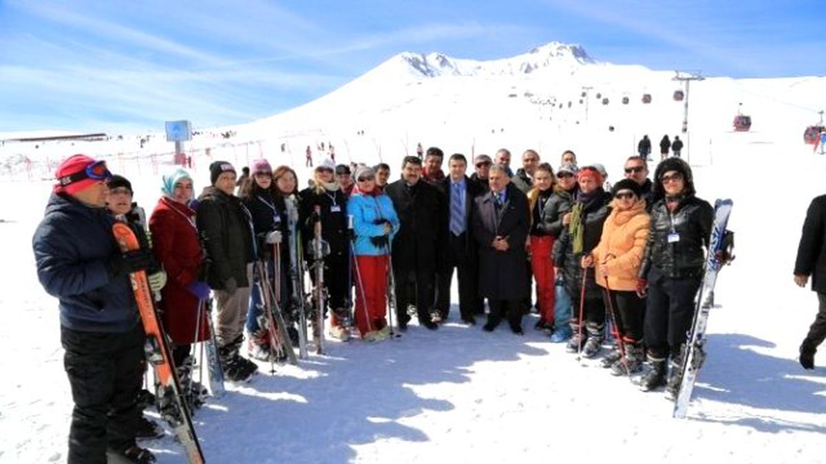 Personel Moral Günleri Devam Ediyor Bayanlar Erciyes Dağının Zirvesinde Buluştular