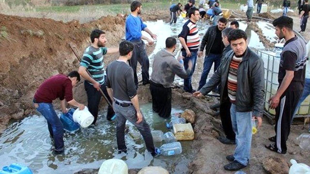 Petrol Borusu Delindi...Bidonunu Alan Oraya Koştu