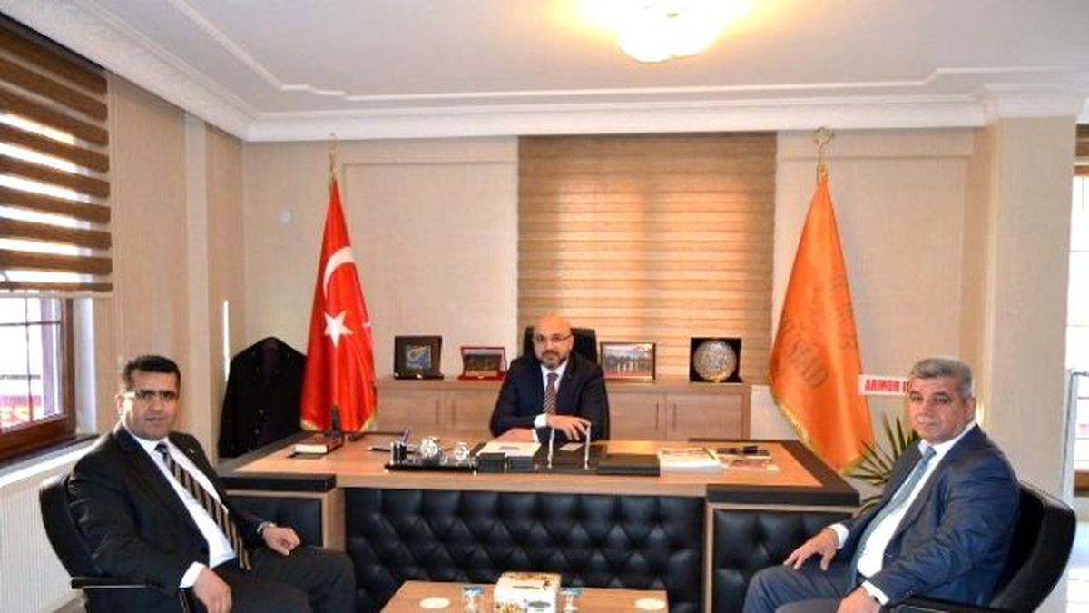 Prof. Dr. Şakir Şahin\'den Sivil Toplum Kuruluşlarına Ziyaret
