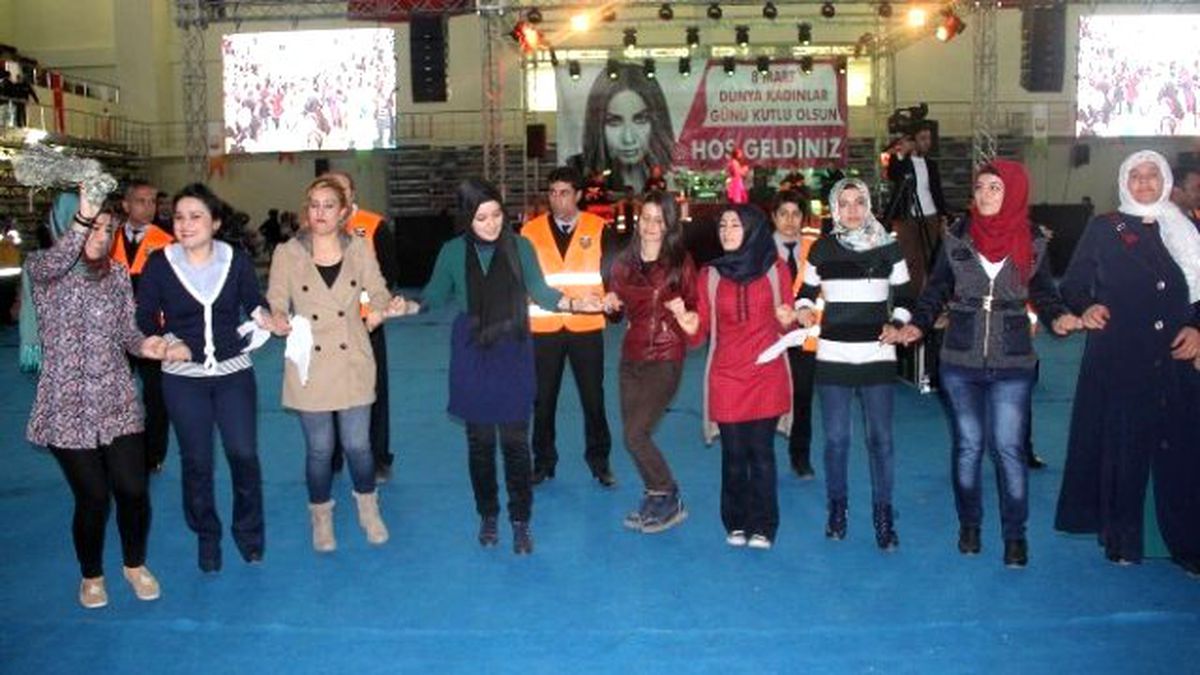 Şanlıurfa\'da Rojin Konseri
