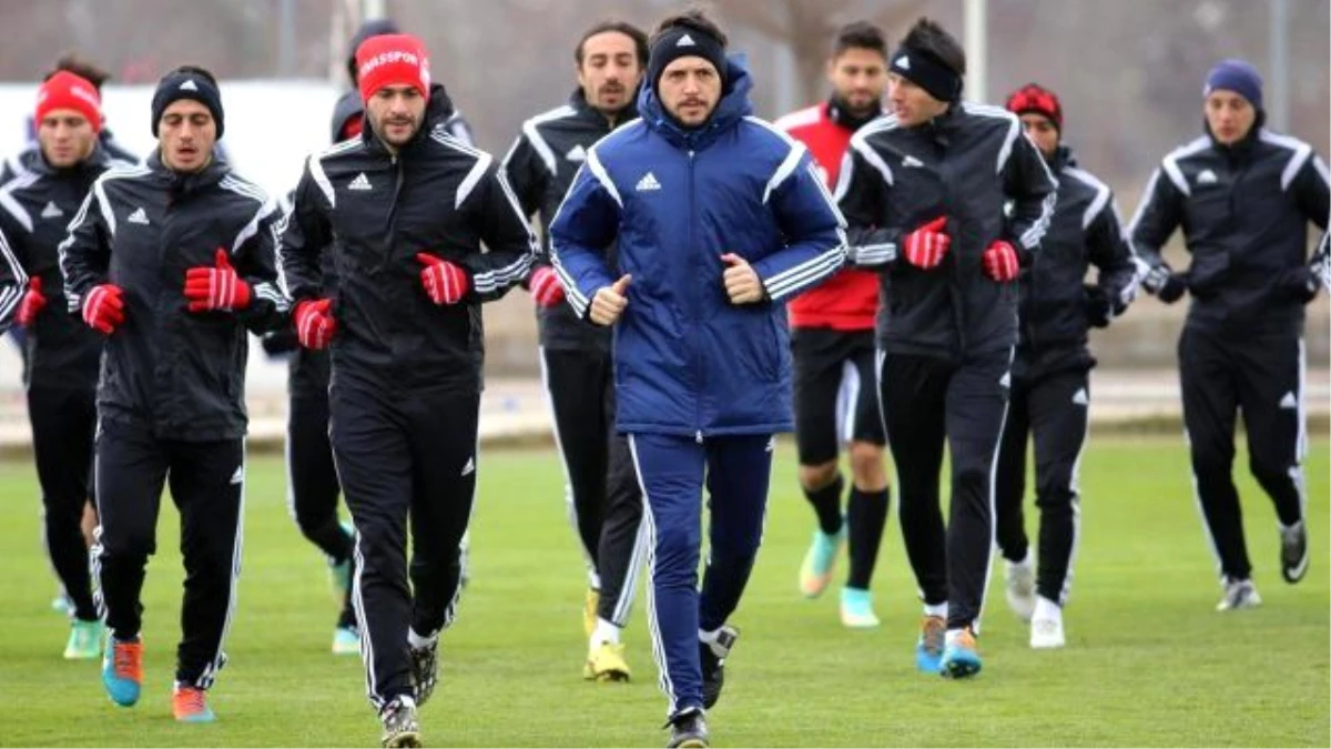 Sivasspor\'da Çaykur Rizespor Mesaisi Başladı