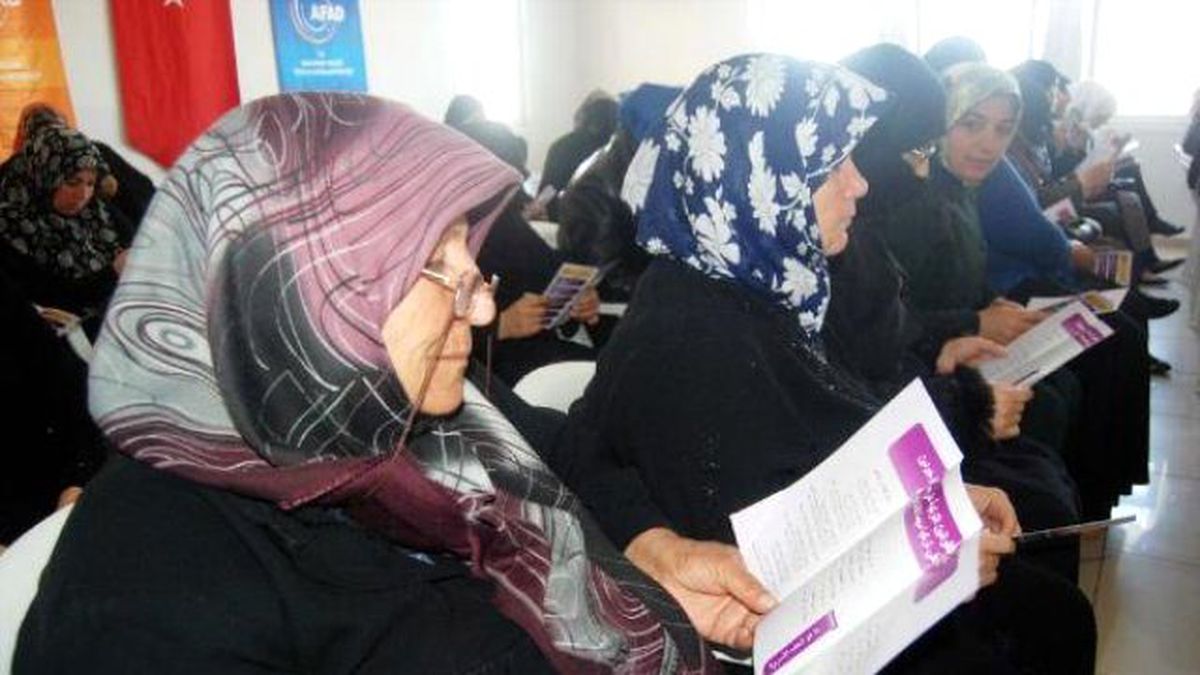 Suriyeli Kadınlara Şiddet Semineri