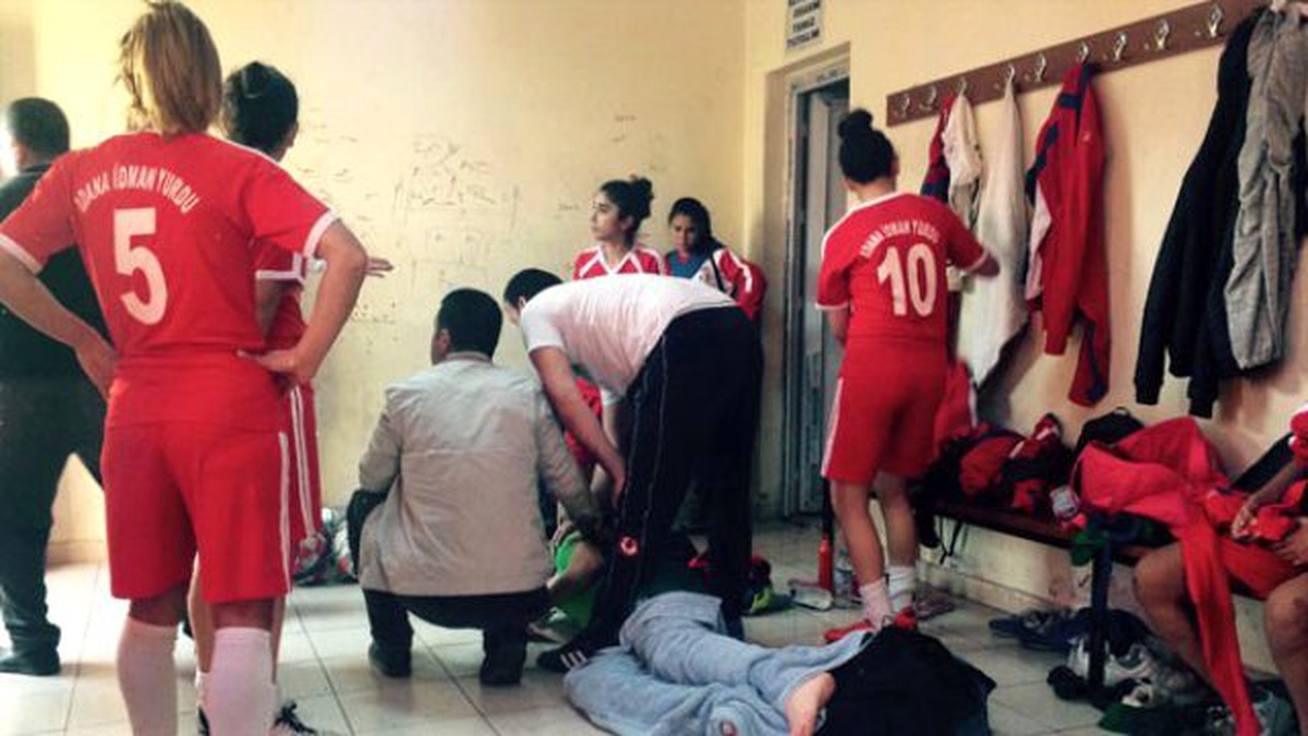 Tff Kadınlar 1. Ligi Maçında Kavga: 9 Yaralı
