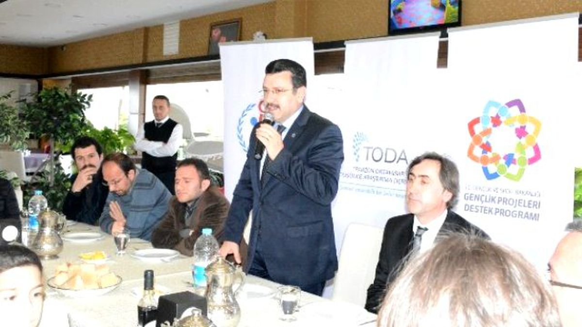 Trabzon\'da Gençler Yaşanabilir Bir Şehir Tasarlıyor